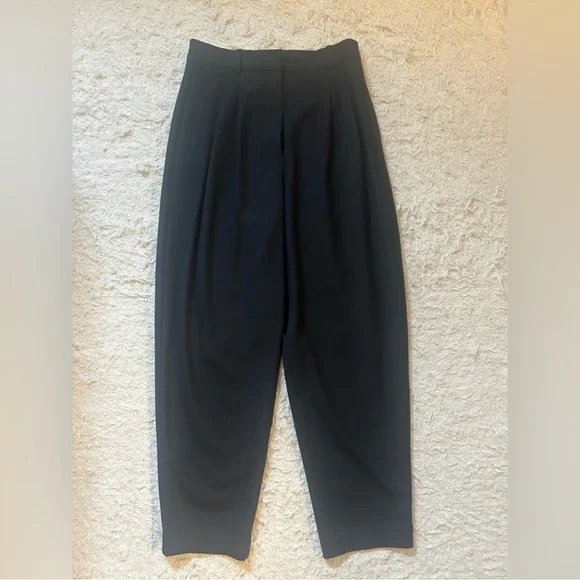 & OTHER STORIES Black Tapered Pleated Trouser | 6 - Picture 2 of 7